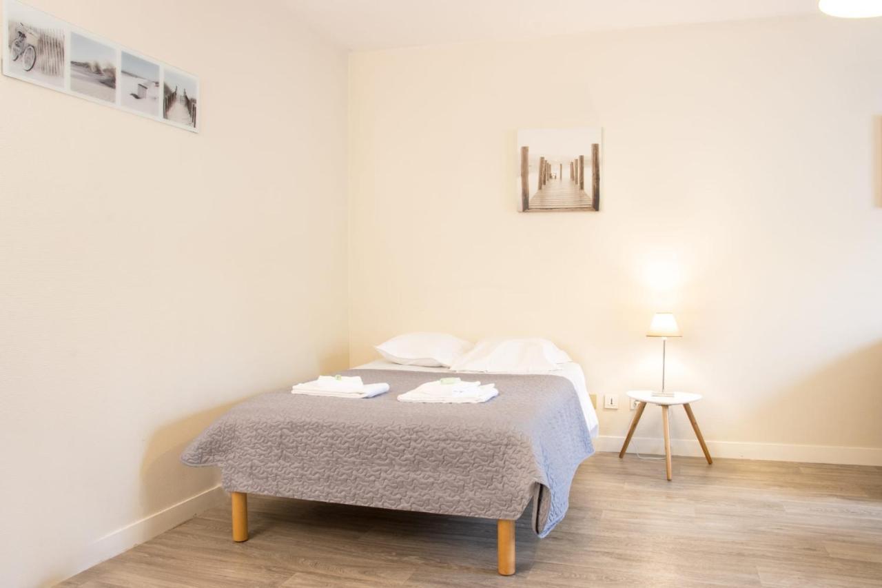 Le 12 Carnot - Serenite Assuree Dans Ce Grand Studio Lejlighed Poitiers Eksteriør billede